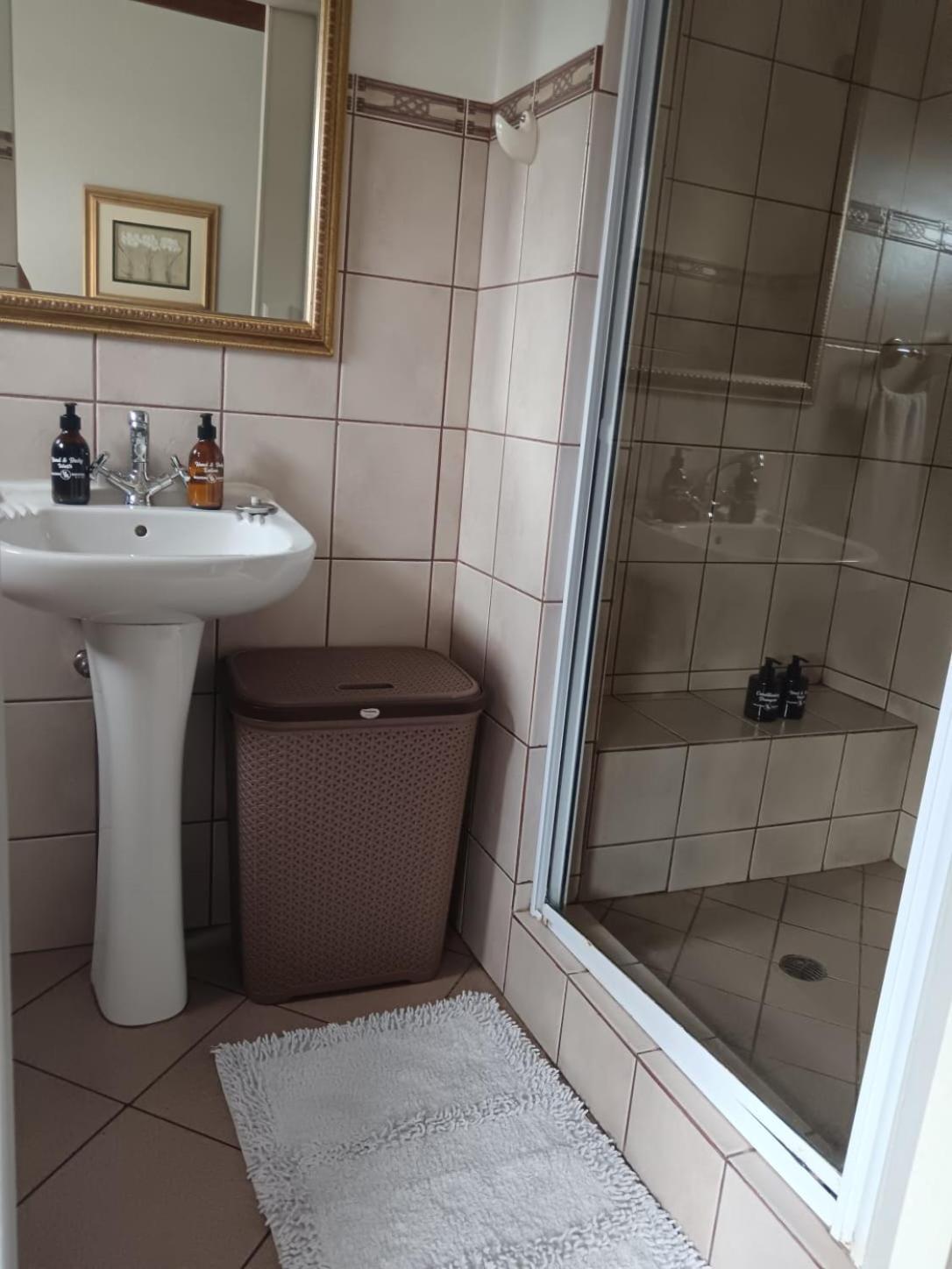 Hillton Manor Guest House Richards Bay Bagian luar foto