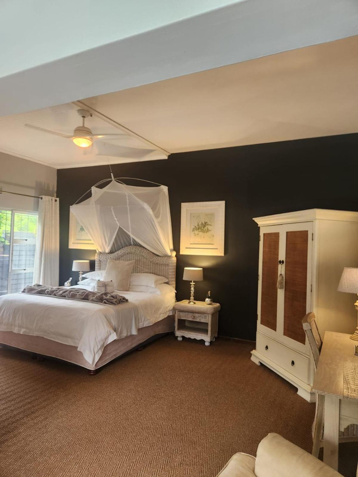 Hillton Manor Guest House Richards Bay Bagian luar foto