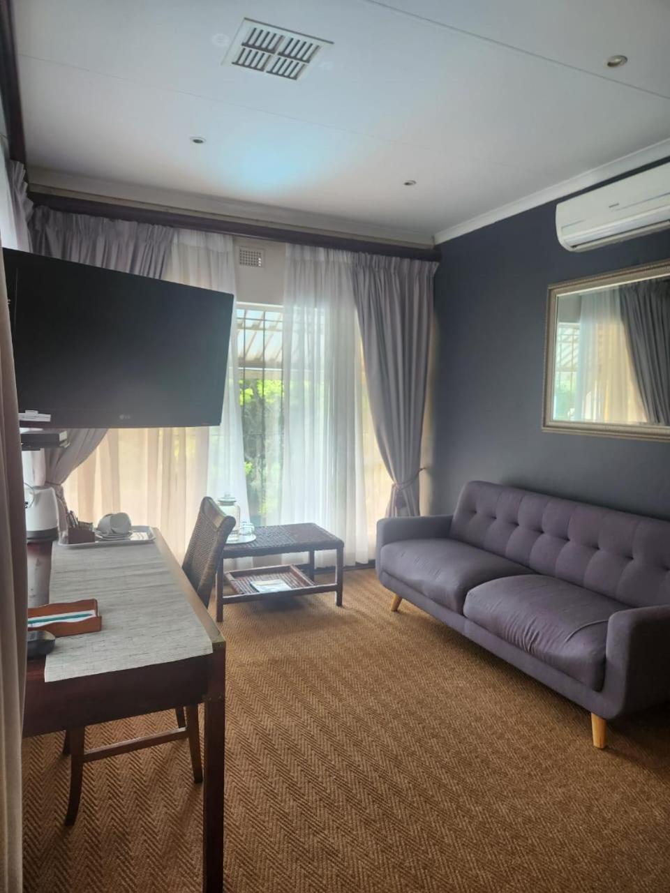 Hillton Manor Guest House Richards Bay Bagian luar foto