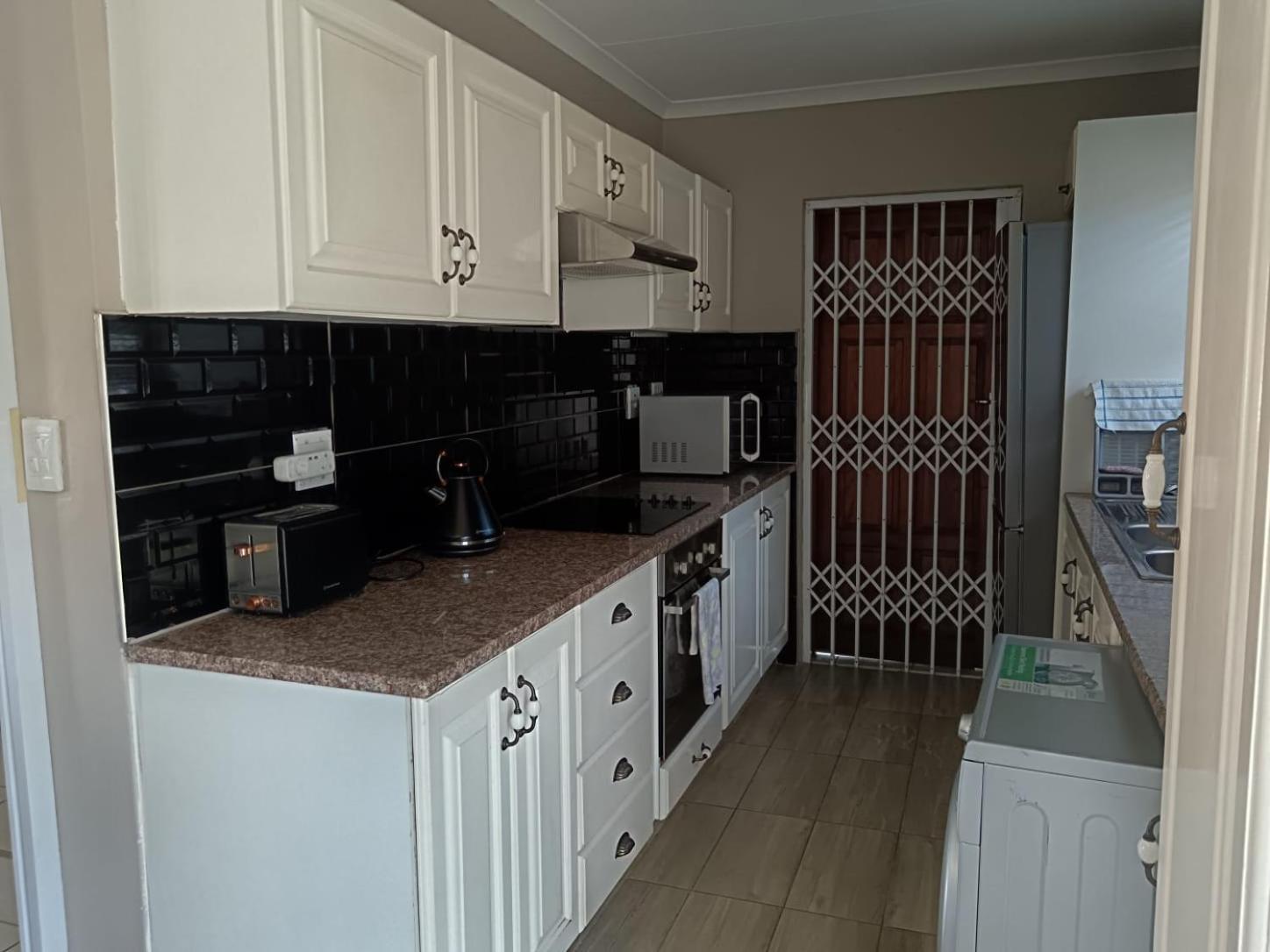 Hillton Manor Guest House Richards Bay Bagian luar foto