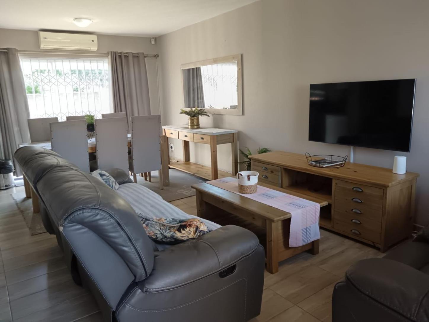 Hillton Manor Guest House Richards Bay Bagian luar foto